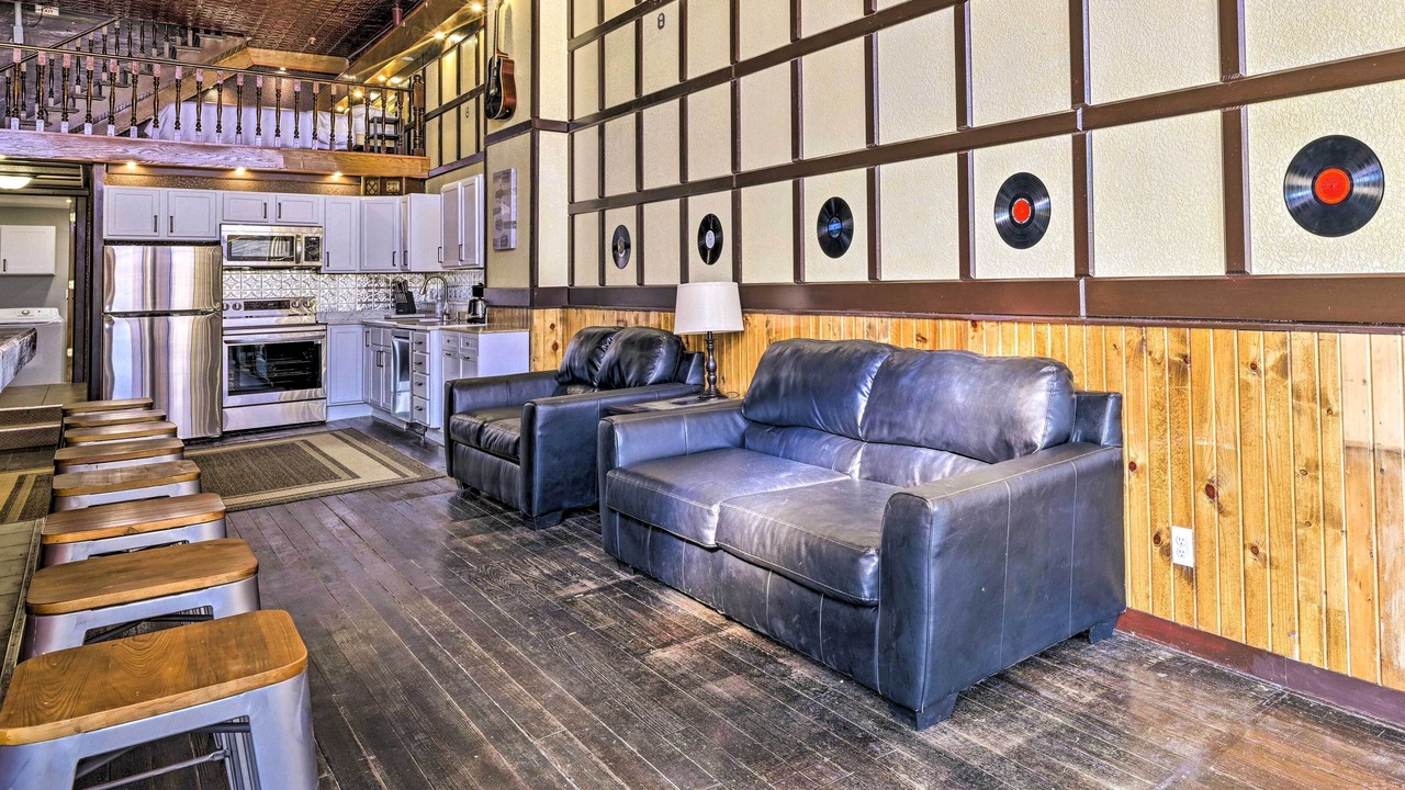 Photo of Others in Lansing