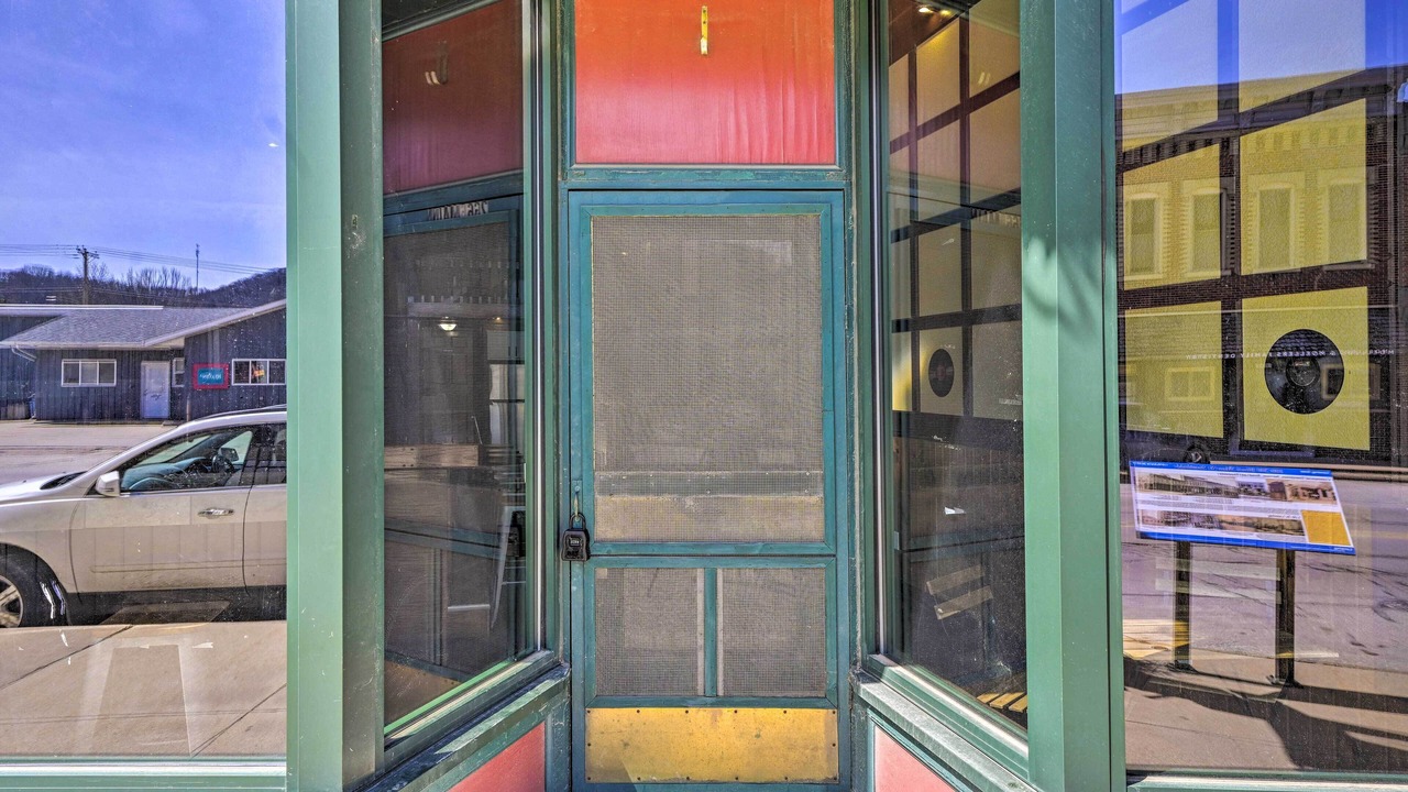 Photo of Others in Lansing