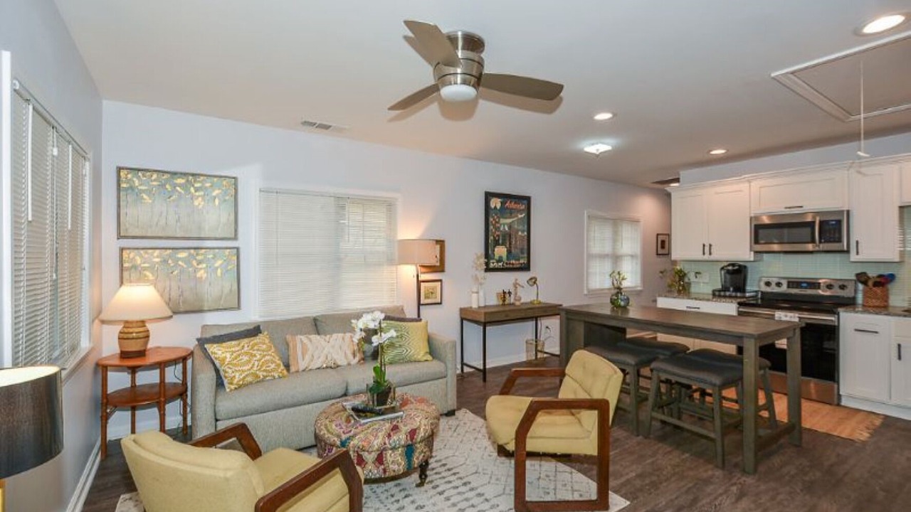 Photo of Livingroom in Peoplestown