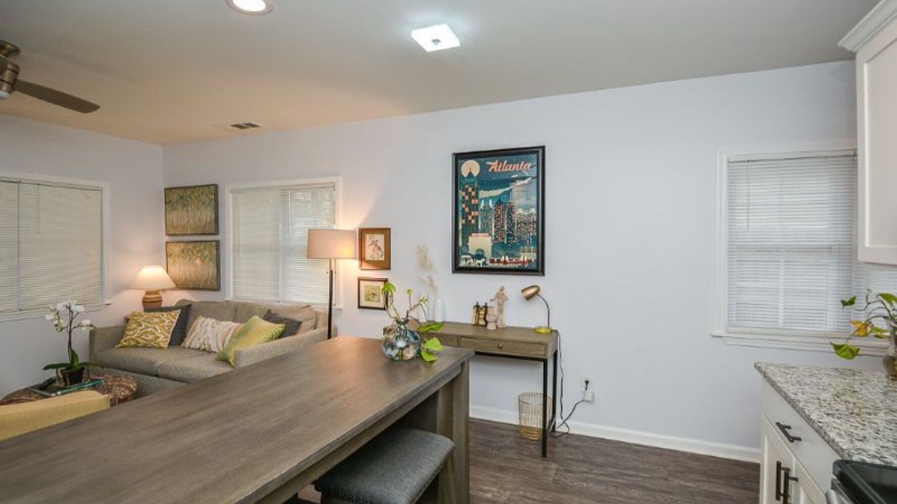 Photo of Livingroom in Peoplestown
