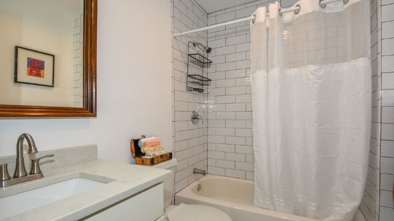 Photo of Bathroom in Peoplestown