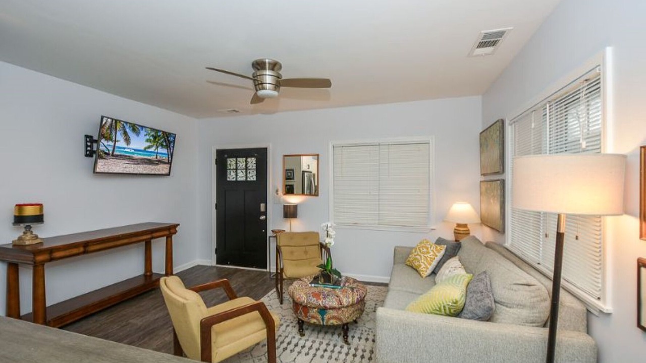 Photo of Livingroom in Peoplestown