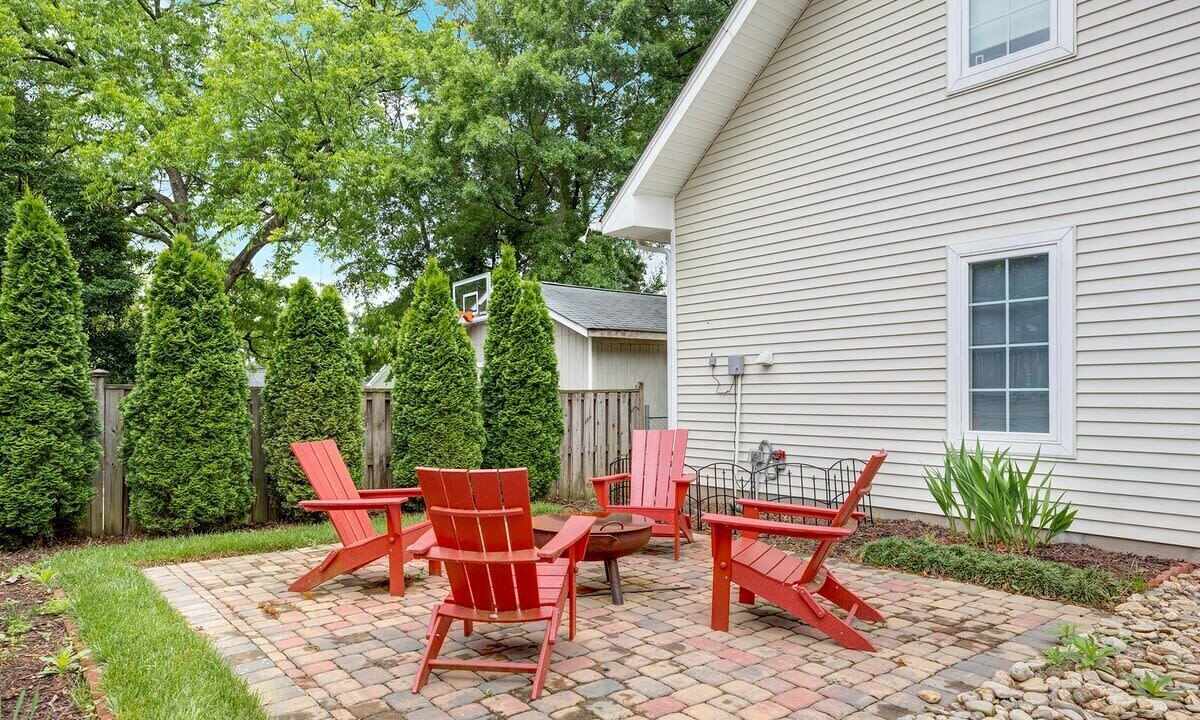 Photo of Outdoor in Plaza Midwood