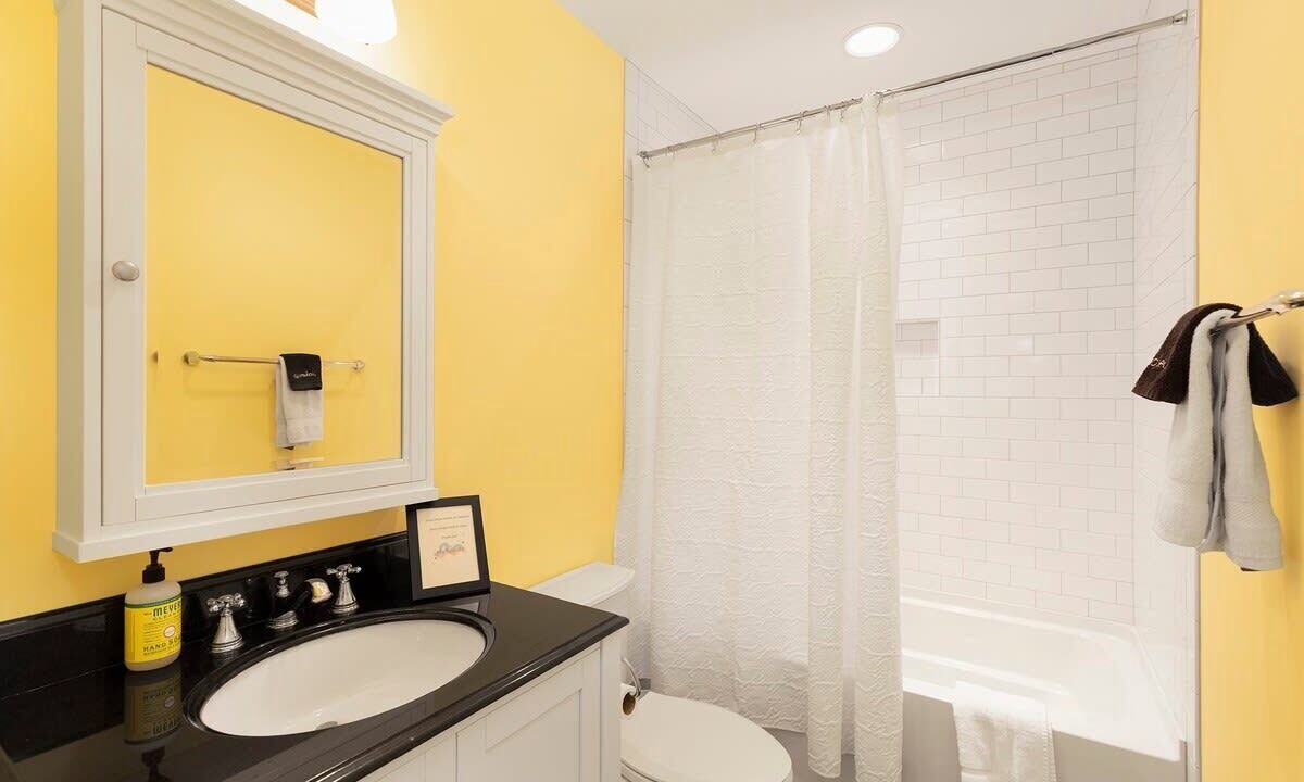 Photo of Bathroom in Plaza Midwood