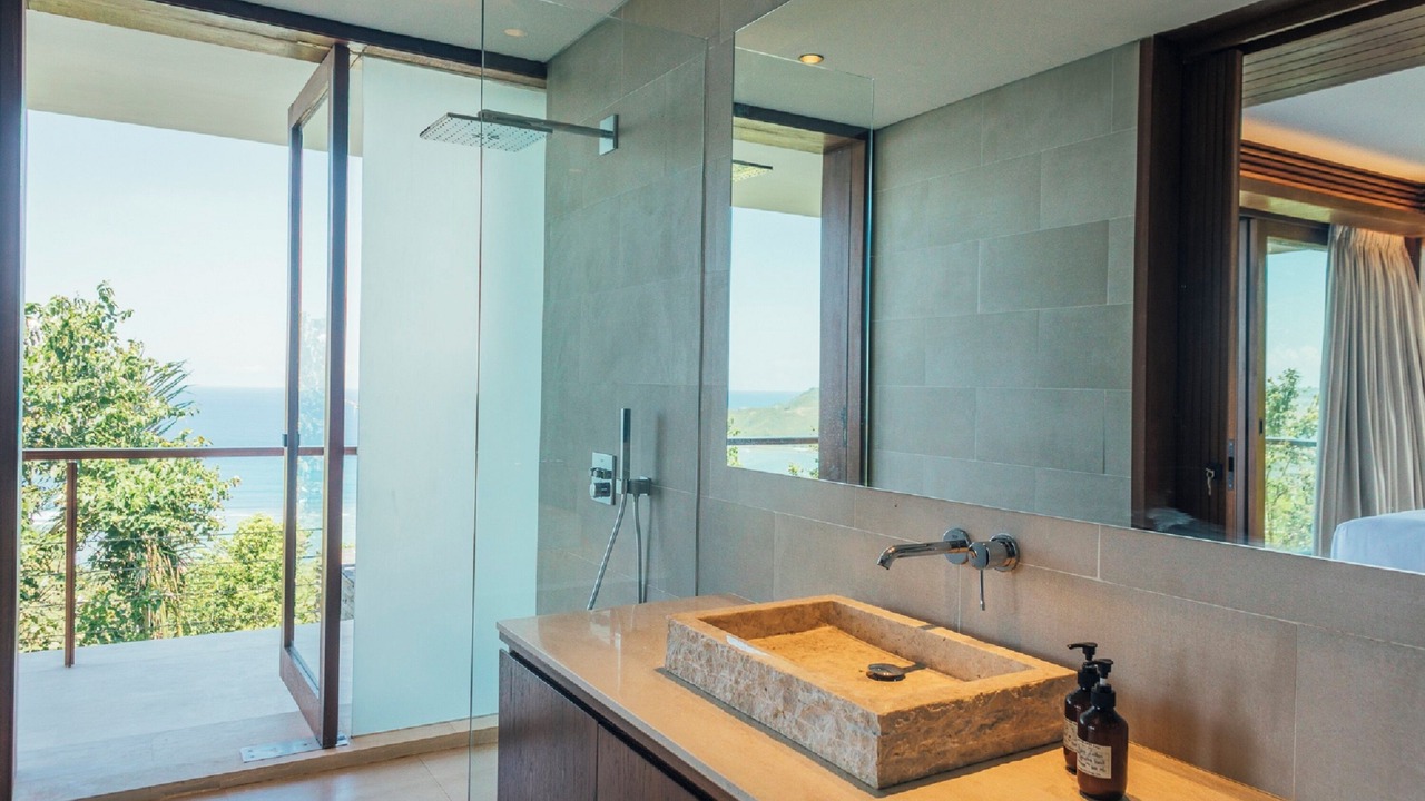 Photo of Bathroom in Praya Barat