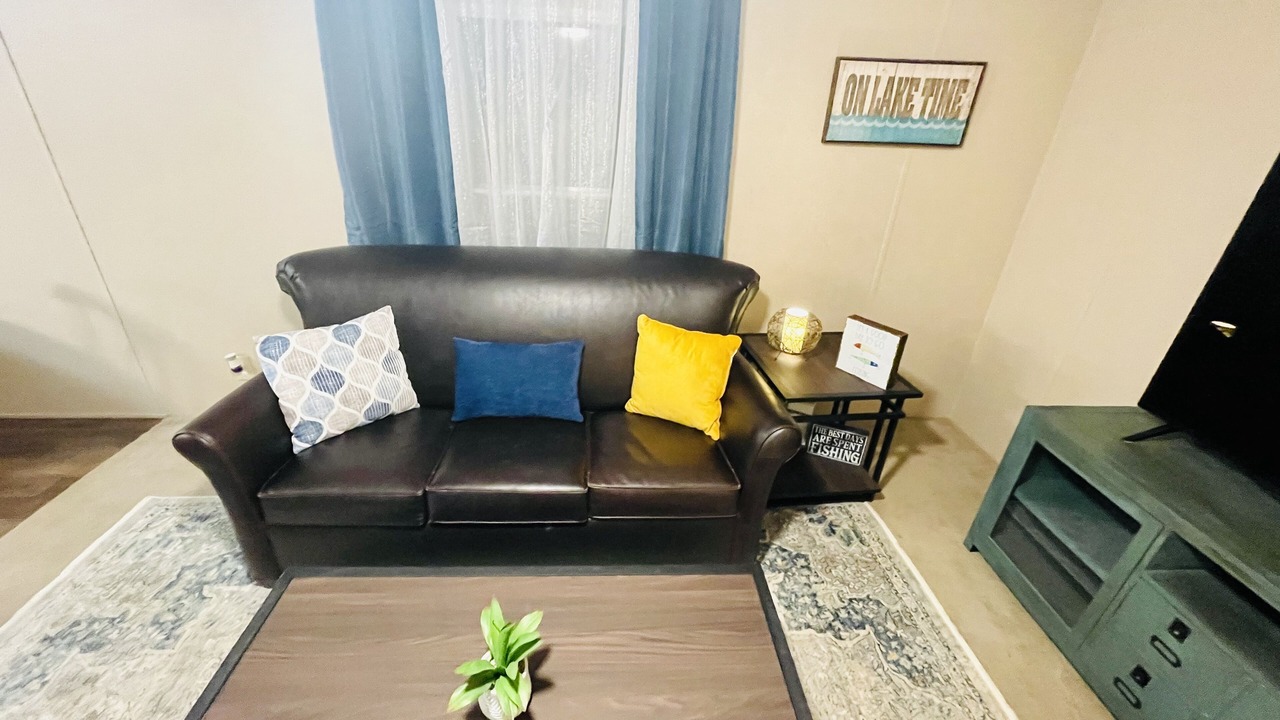 Photo of Bedroom in Pointblank