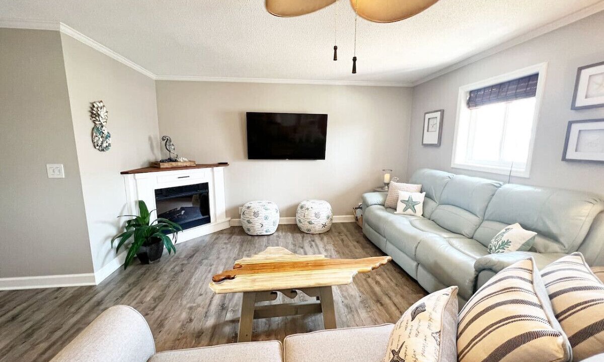 Photo of Livingroom in Ocean Isle Beach