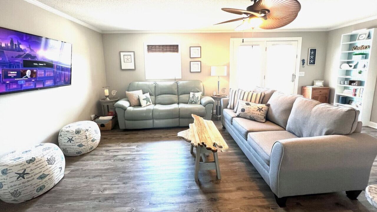 Photo of Livingroom in Ocean Isle Beach