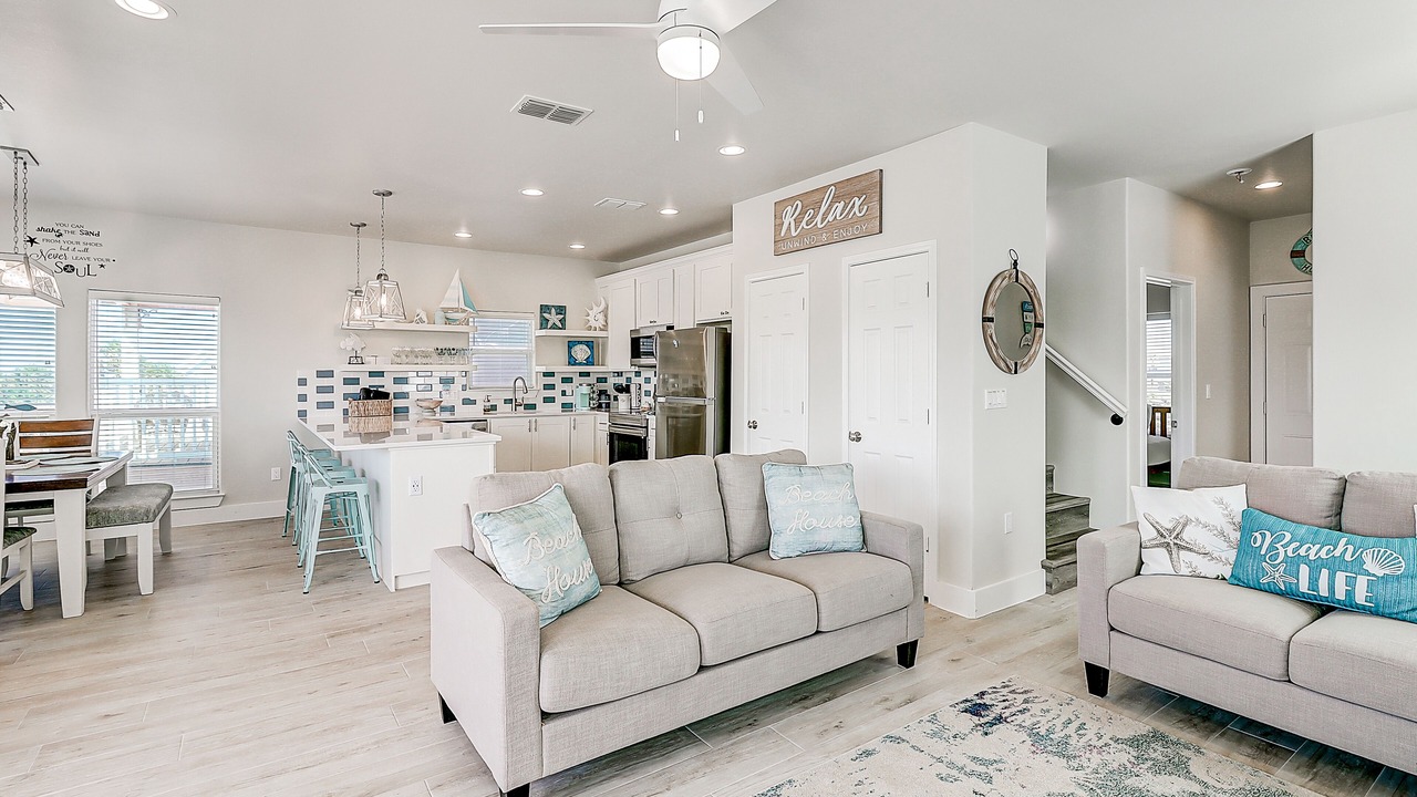 Photo of Livingroom in Bella Vista