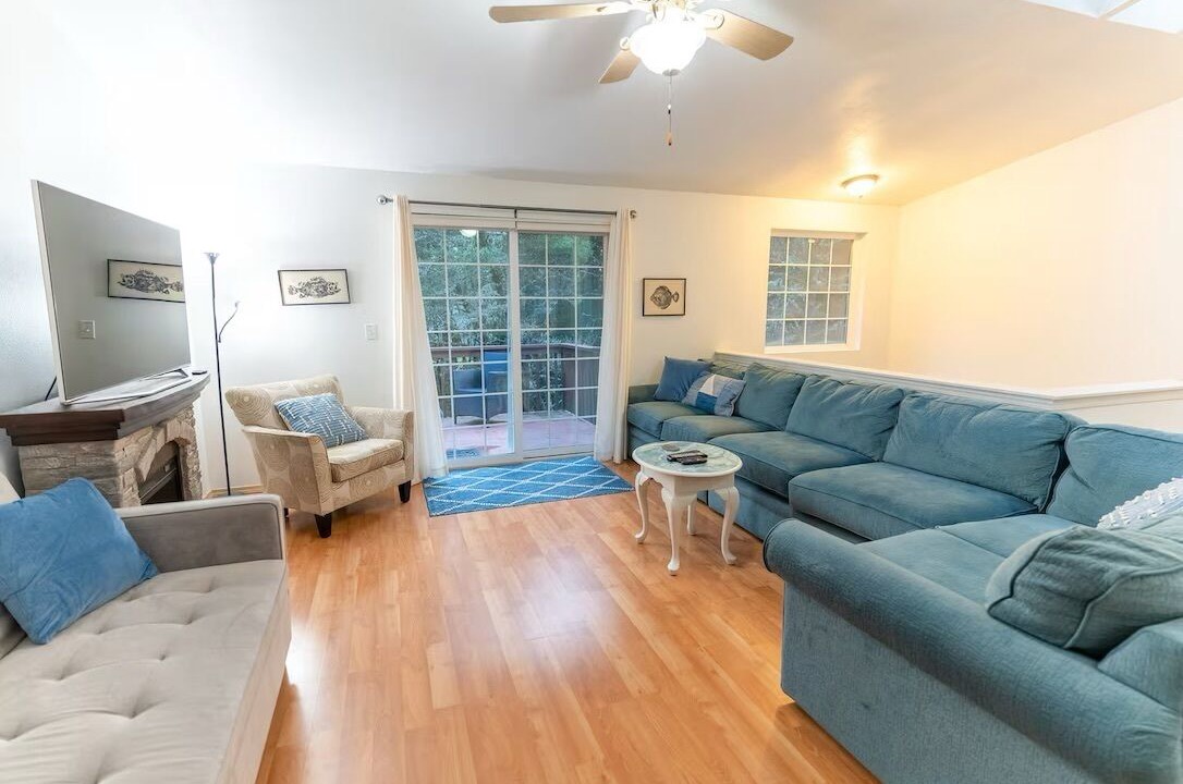 Photo of Livingroom in Westport