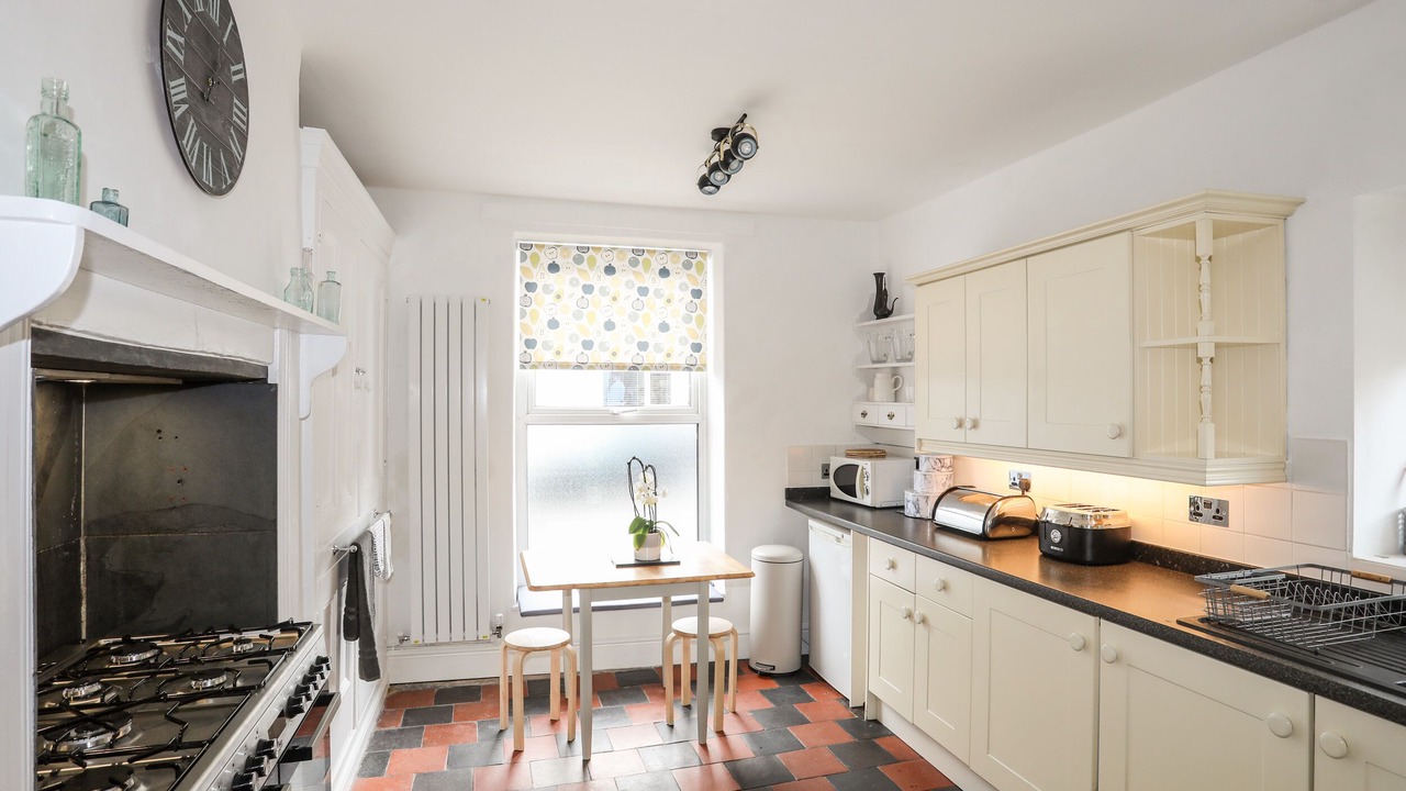 Photo of Kitchen in Criccieth