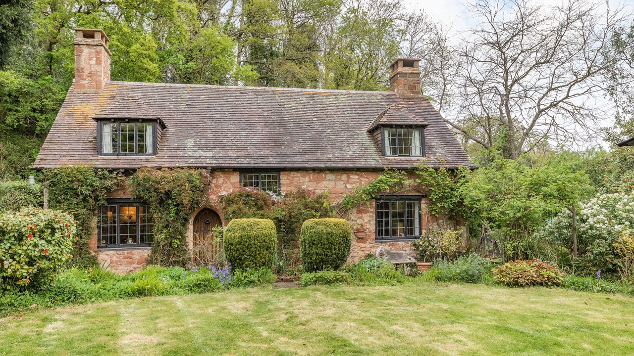 Photo of Outdoor in Old Cleeve