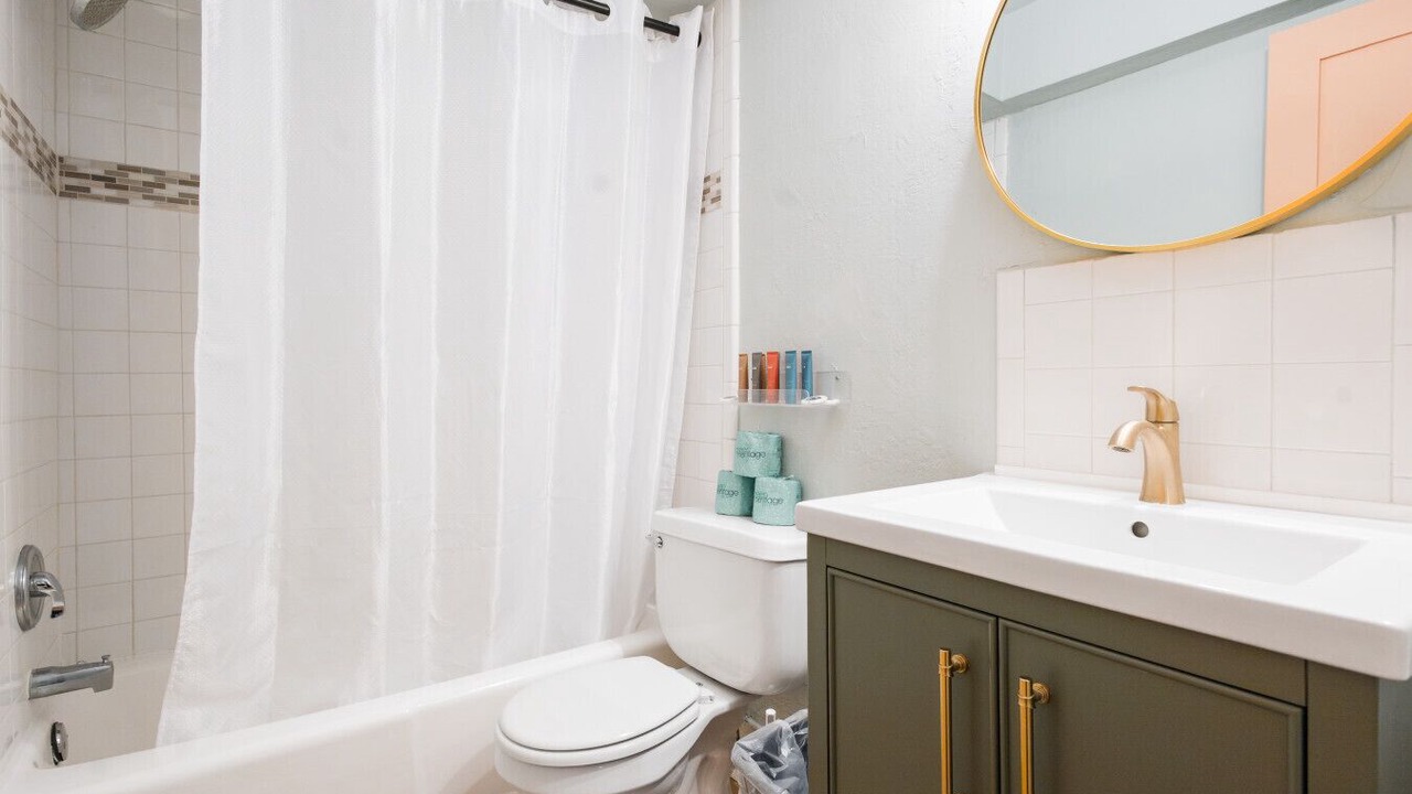 Photo of Bathroom in Bay Esplanade
