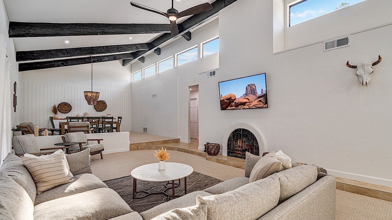 Photo of Livingroom in Mesa
