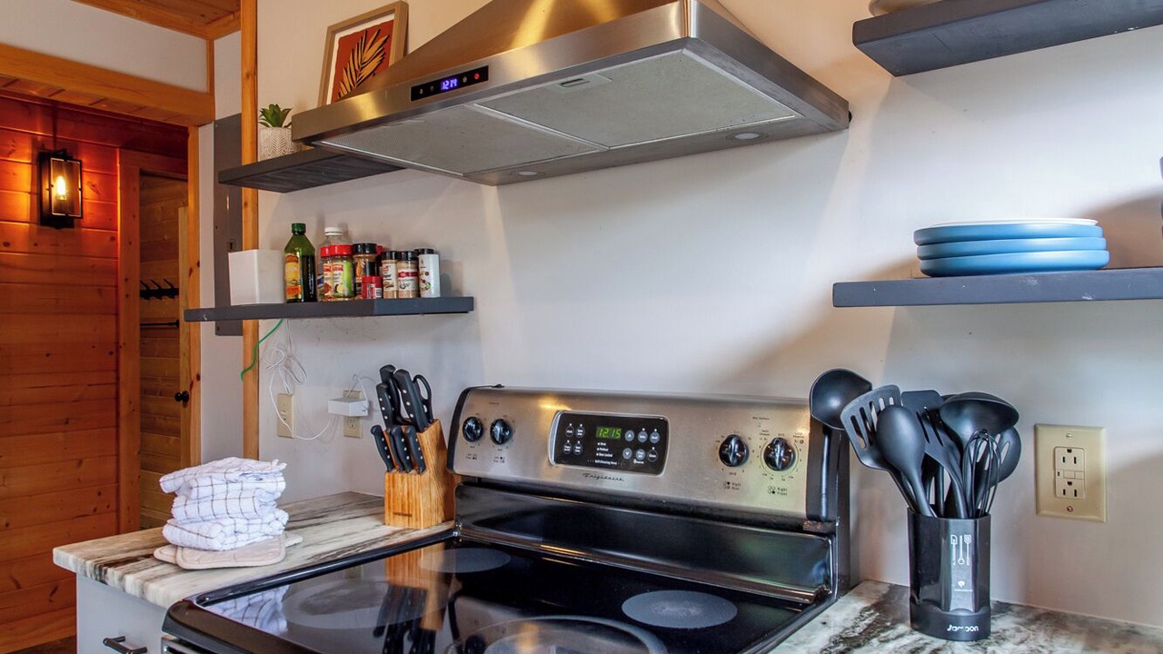 Photo of Kitchen in Almond
