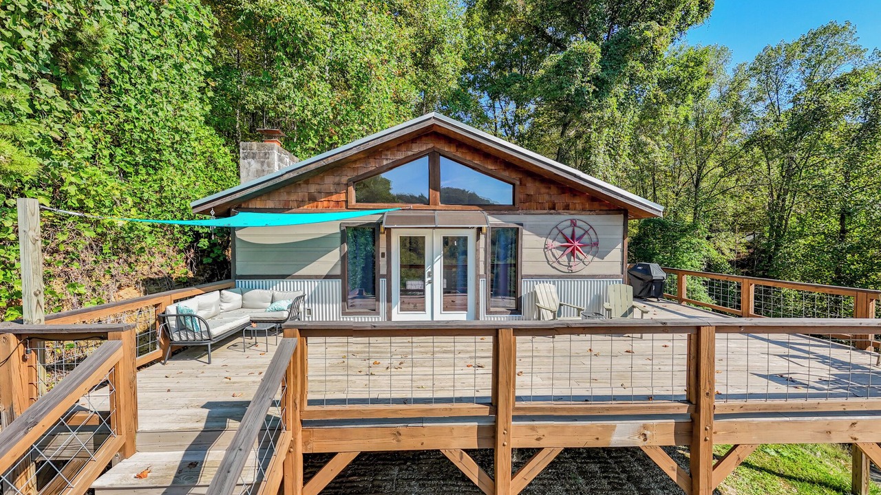 Photo of Outdoor in Almond