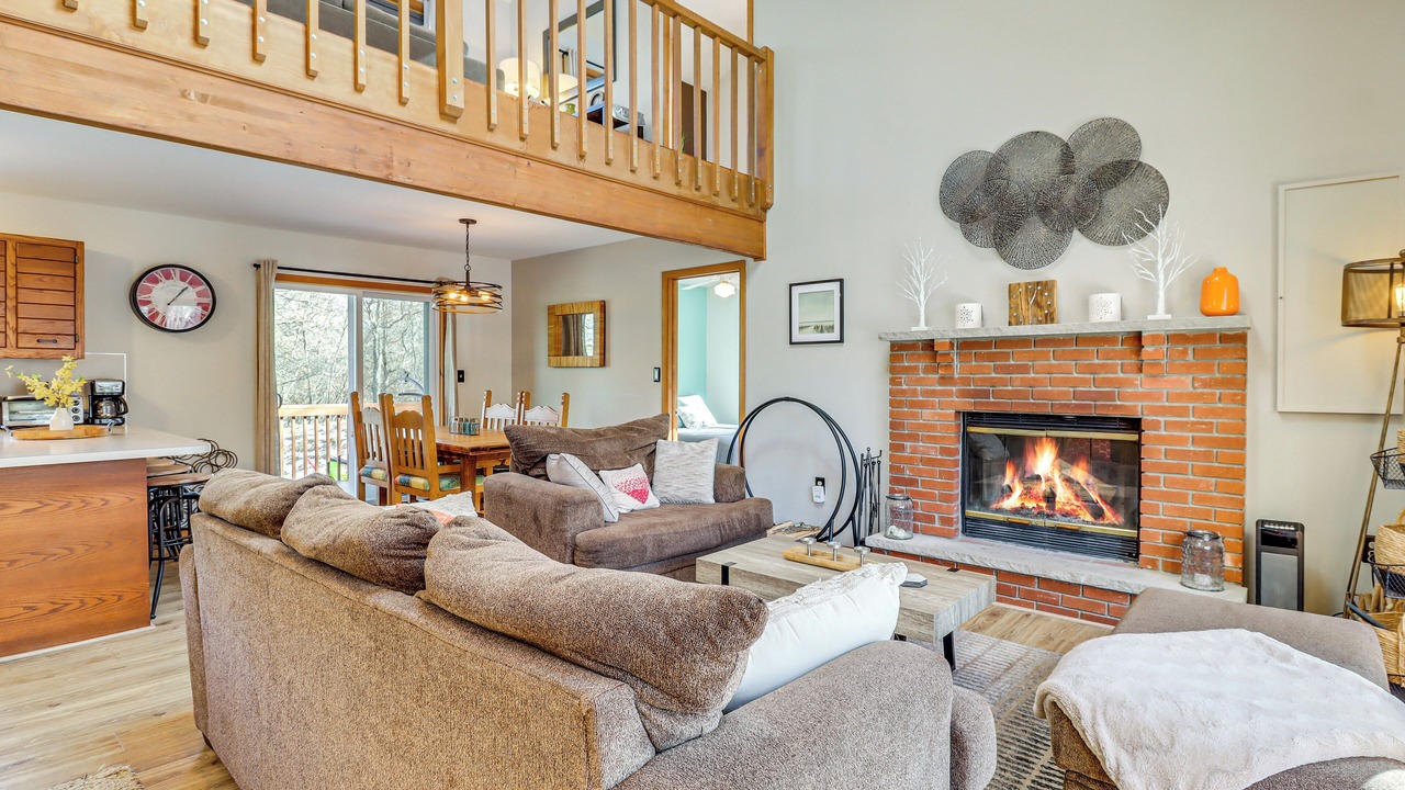 Photo of Livingroom in Long Pond