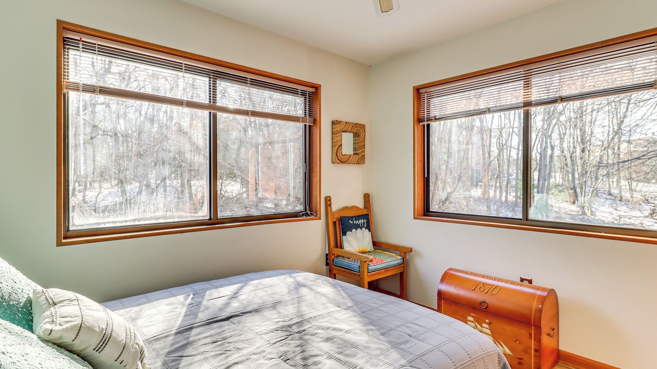 Photo of Bedroom in Long Pond