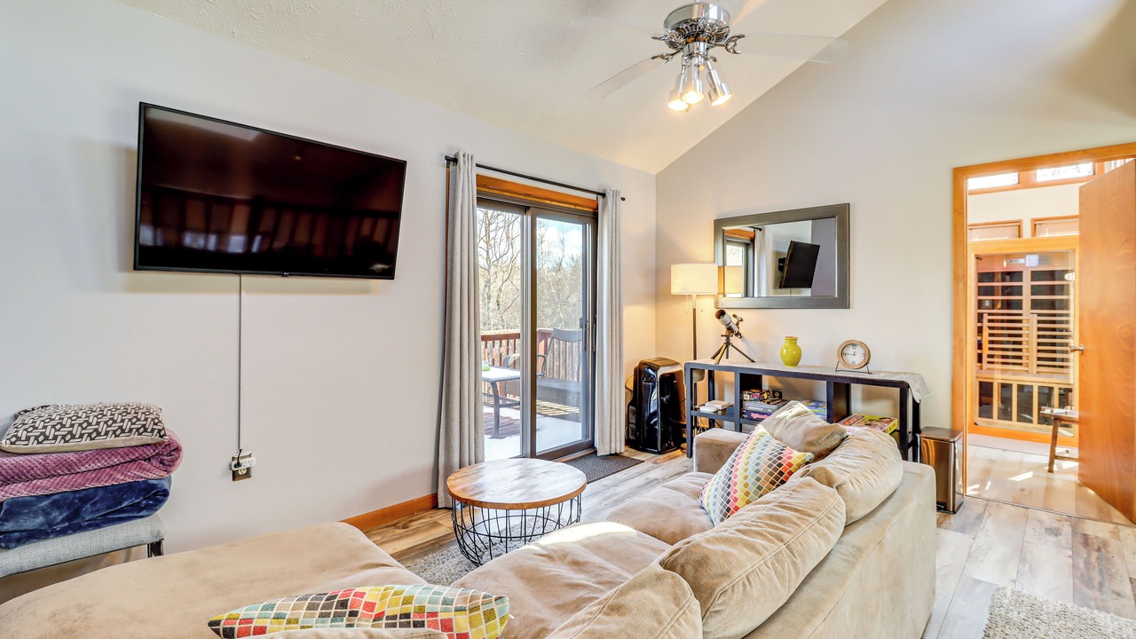 Photo of Bedroom in Long Pond