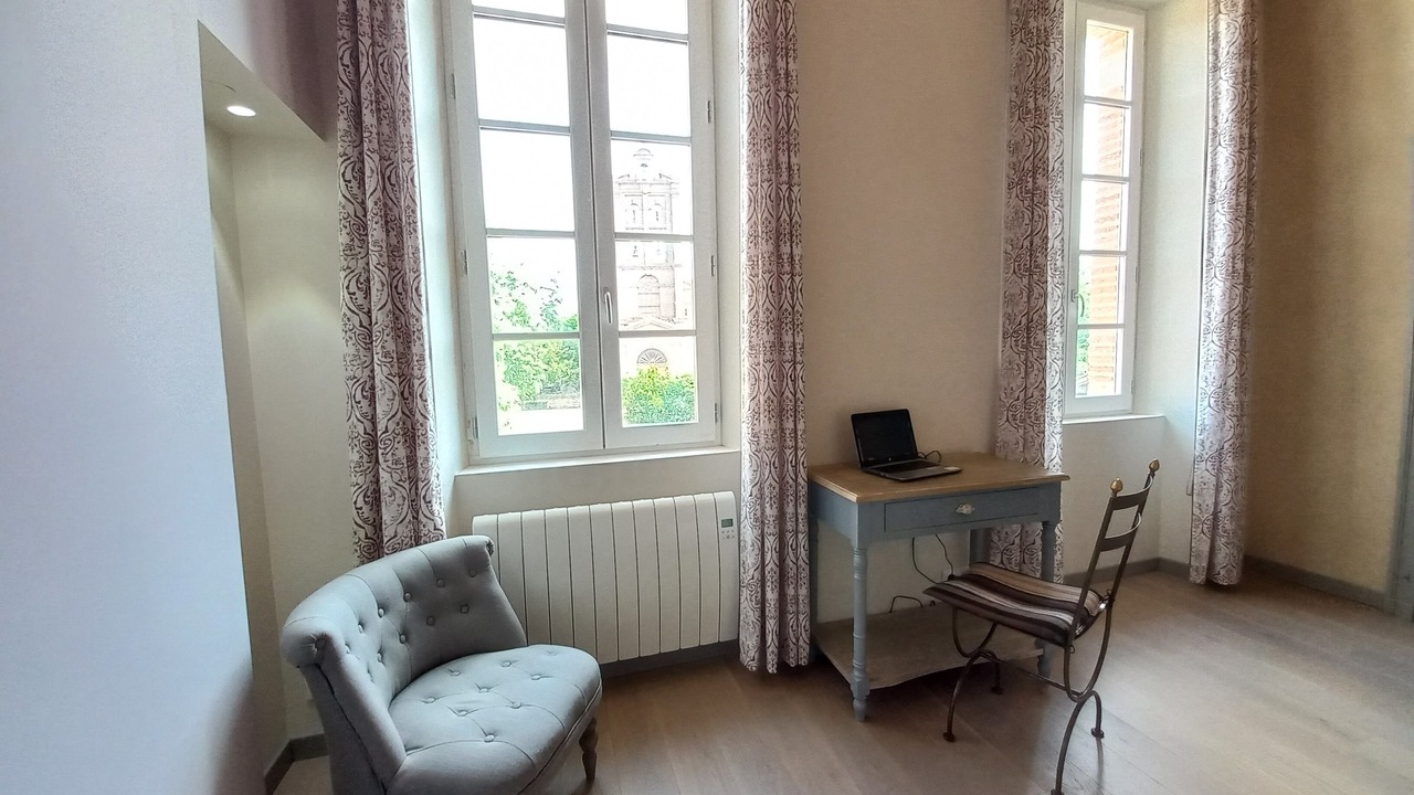 Photo of Others in Azas