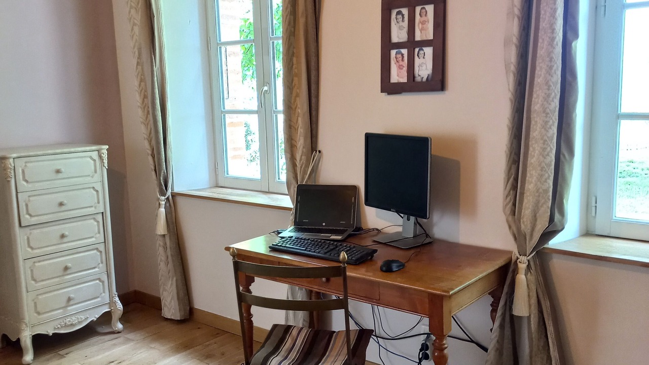 Photo of Others in Azas