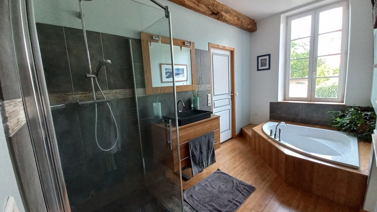 Photo of Bathroom in Azas