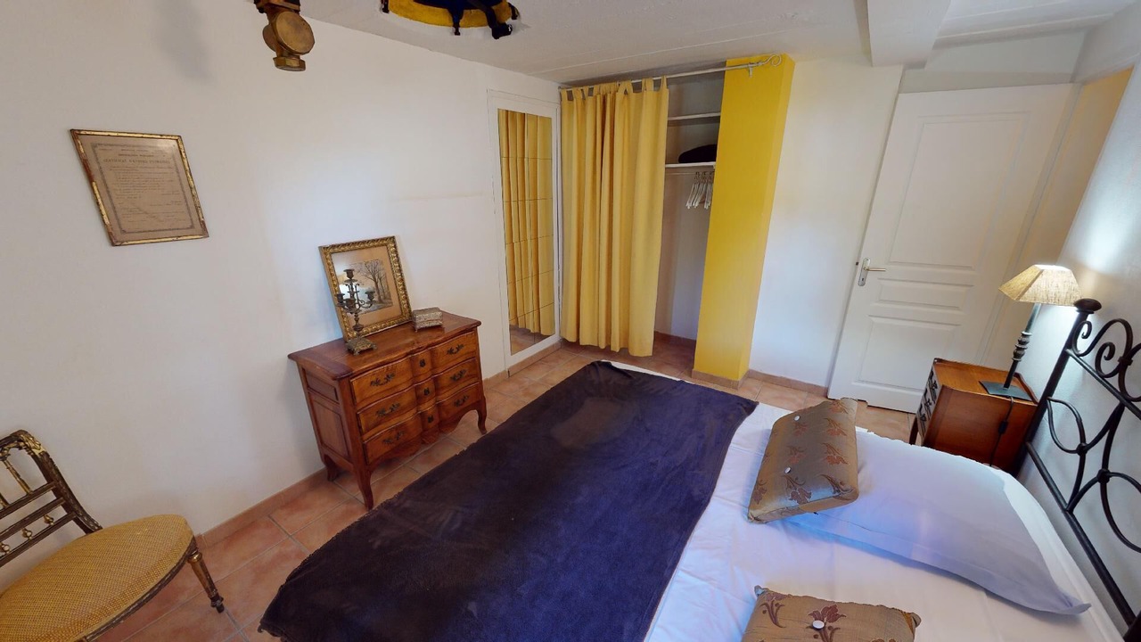 Photo of Bedroom in Saint-Gilles