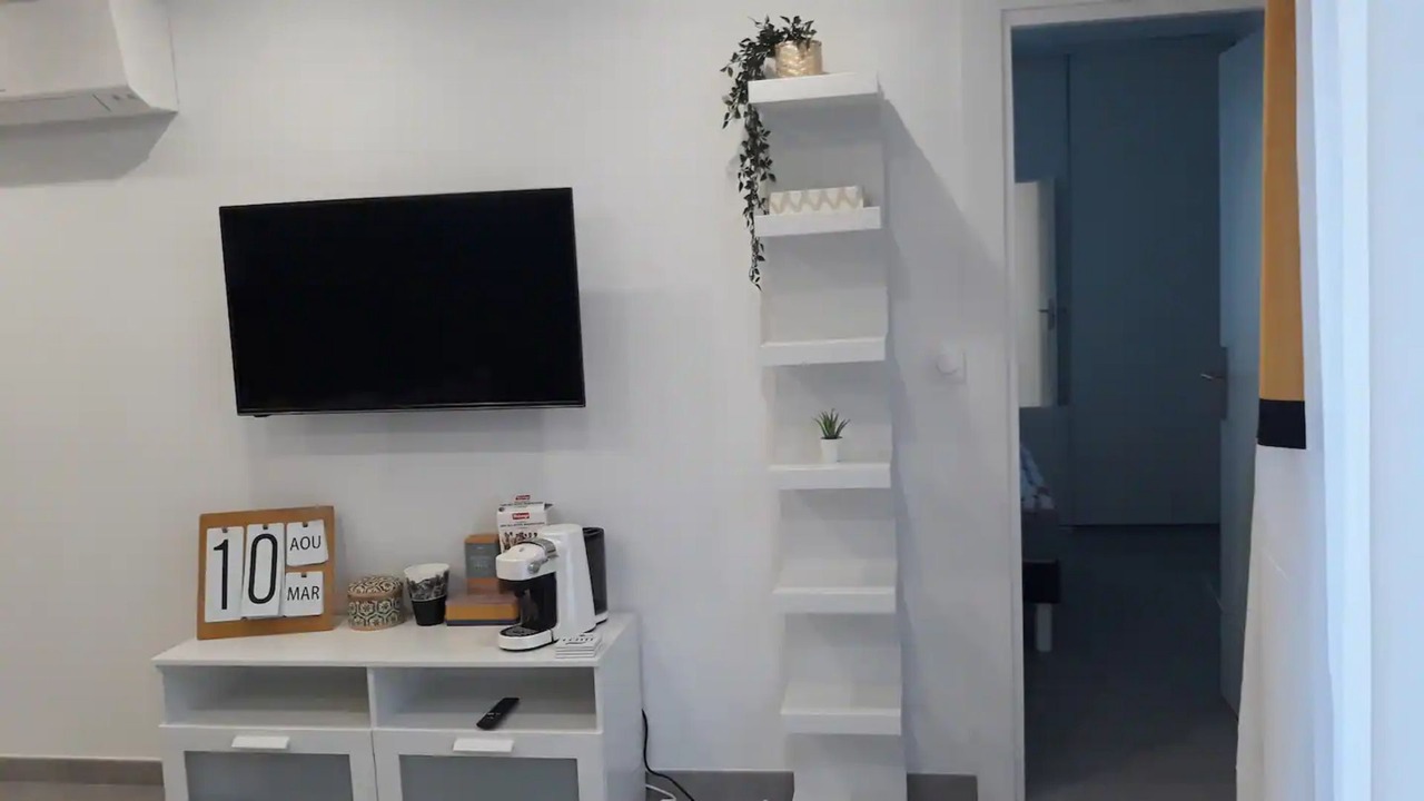 Photo of Others in Lunel