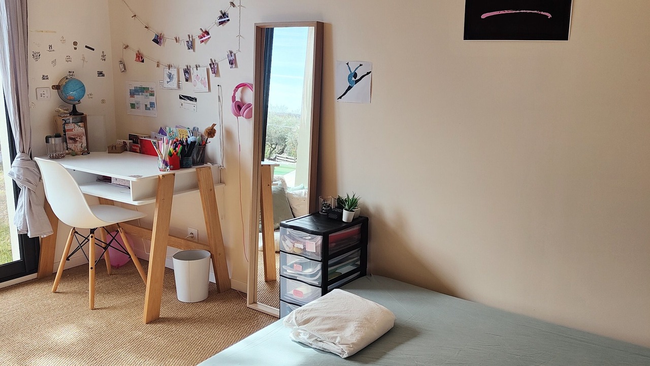 Photo of Bedroom in Cournonsec