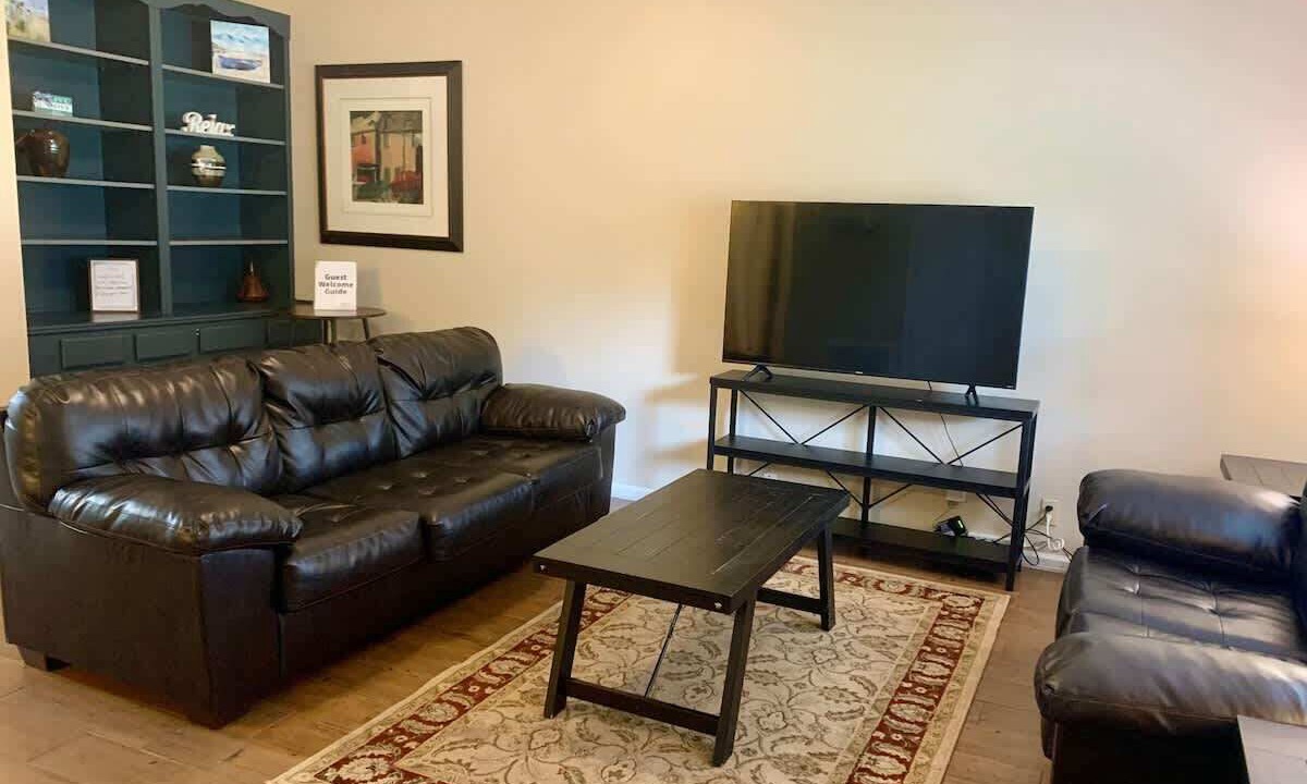 Photo of Livingroom in St. Marys