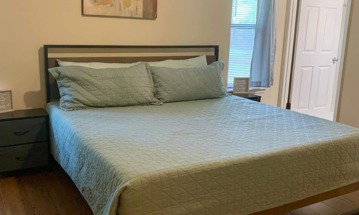 Photo of Bedroom in St. Marys