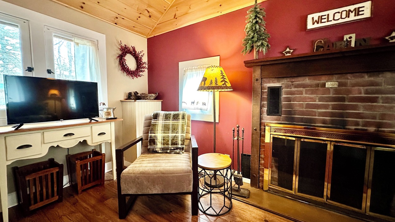 Photo of Livingroom in Town of Webb