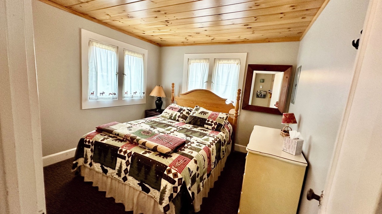 Photo of Bedroom in Town of Webb