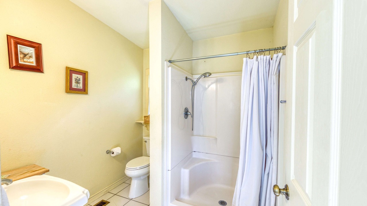 Photo of Bathroom in Arsenal
