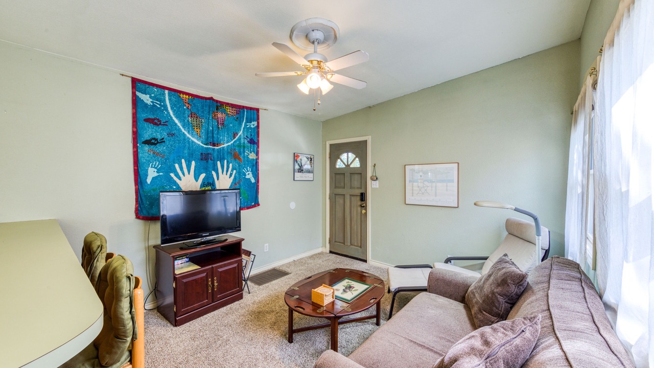 Photo of Livingroom in Arsenal