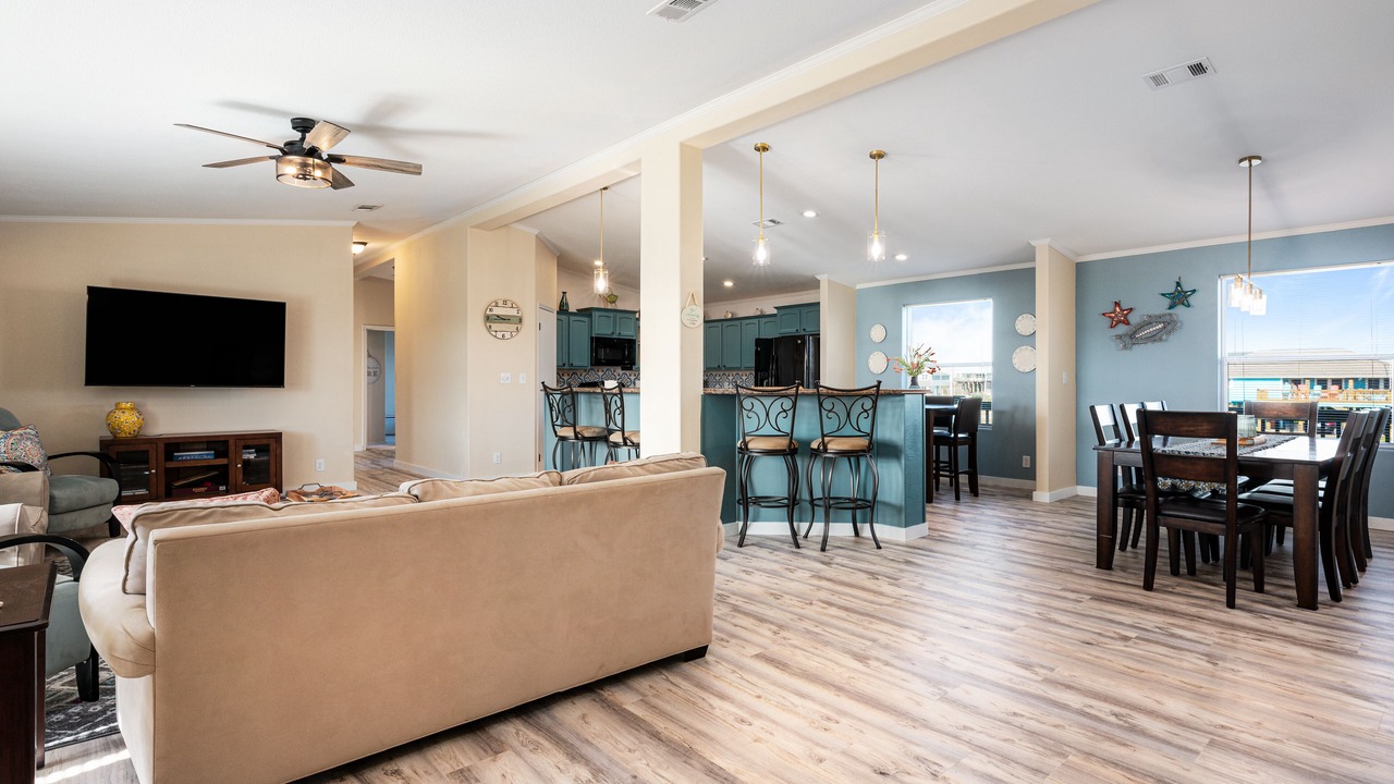 Photo of Livingroom in Crystal Beach