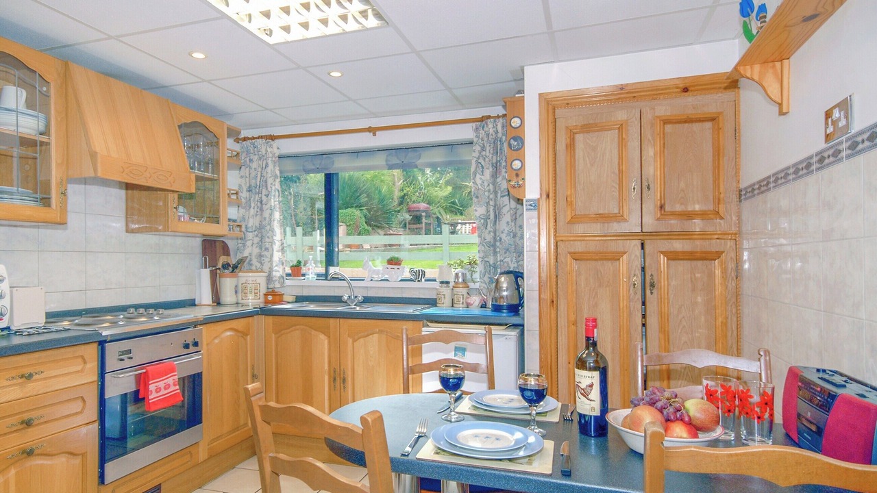 Photo of Others in Neyland