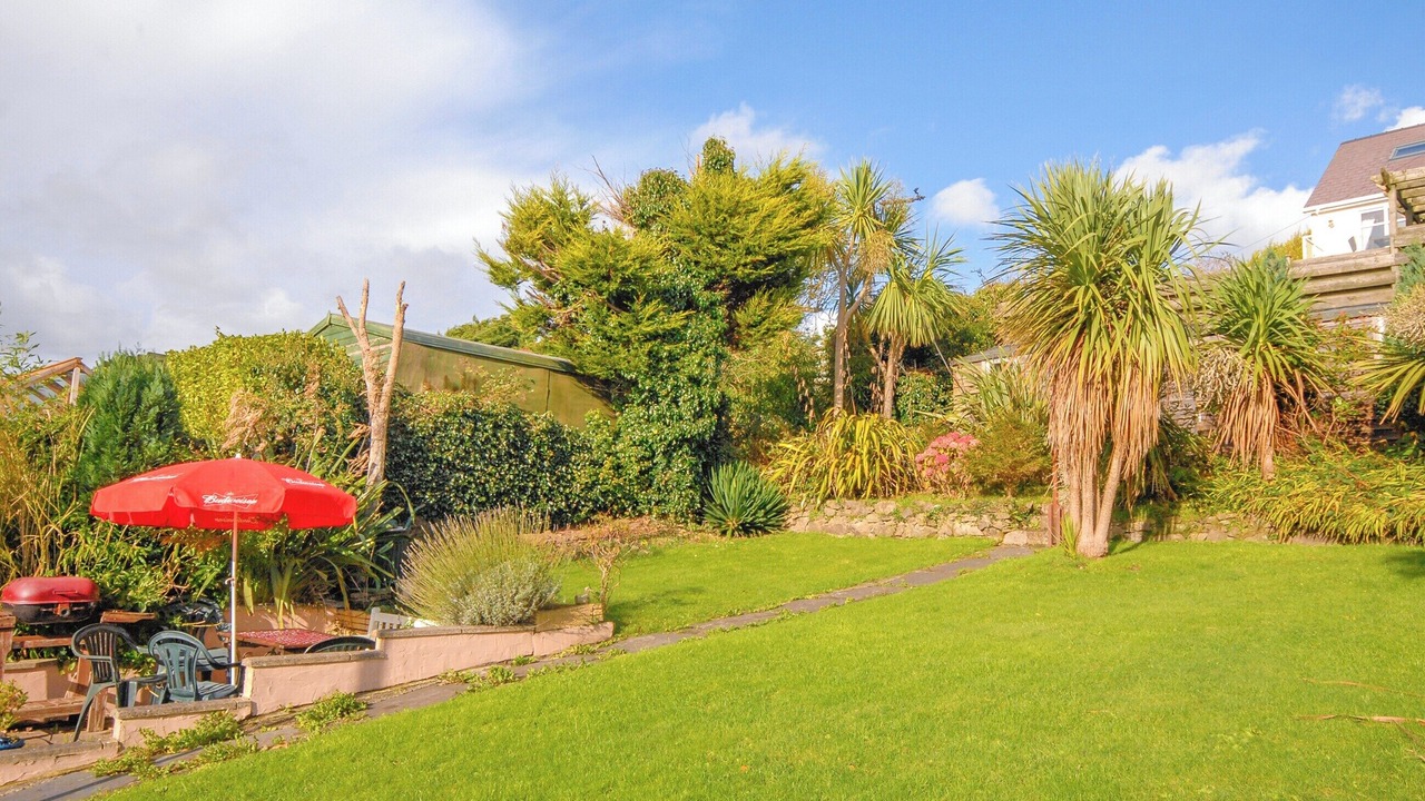 Photo of Others in Neyland