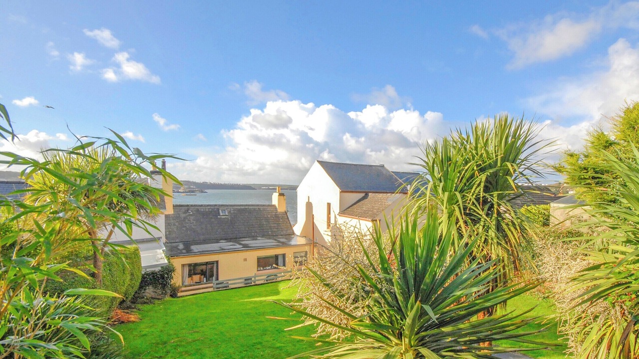Photo of Others in Neyland