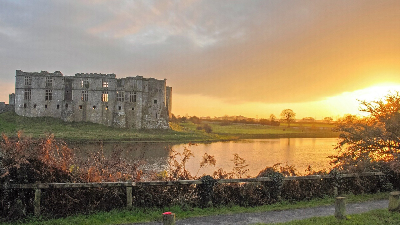 Photo of Others in Neyland