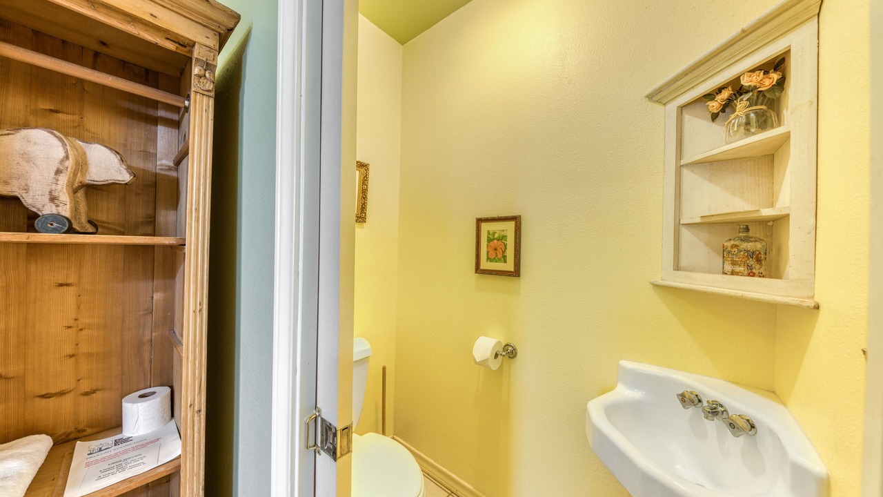 Photo of Bathroom in Arsenal