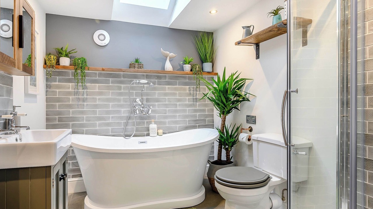 Photo of Bathroom in South Littleton