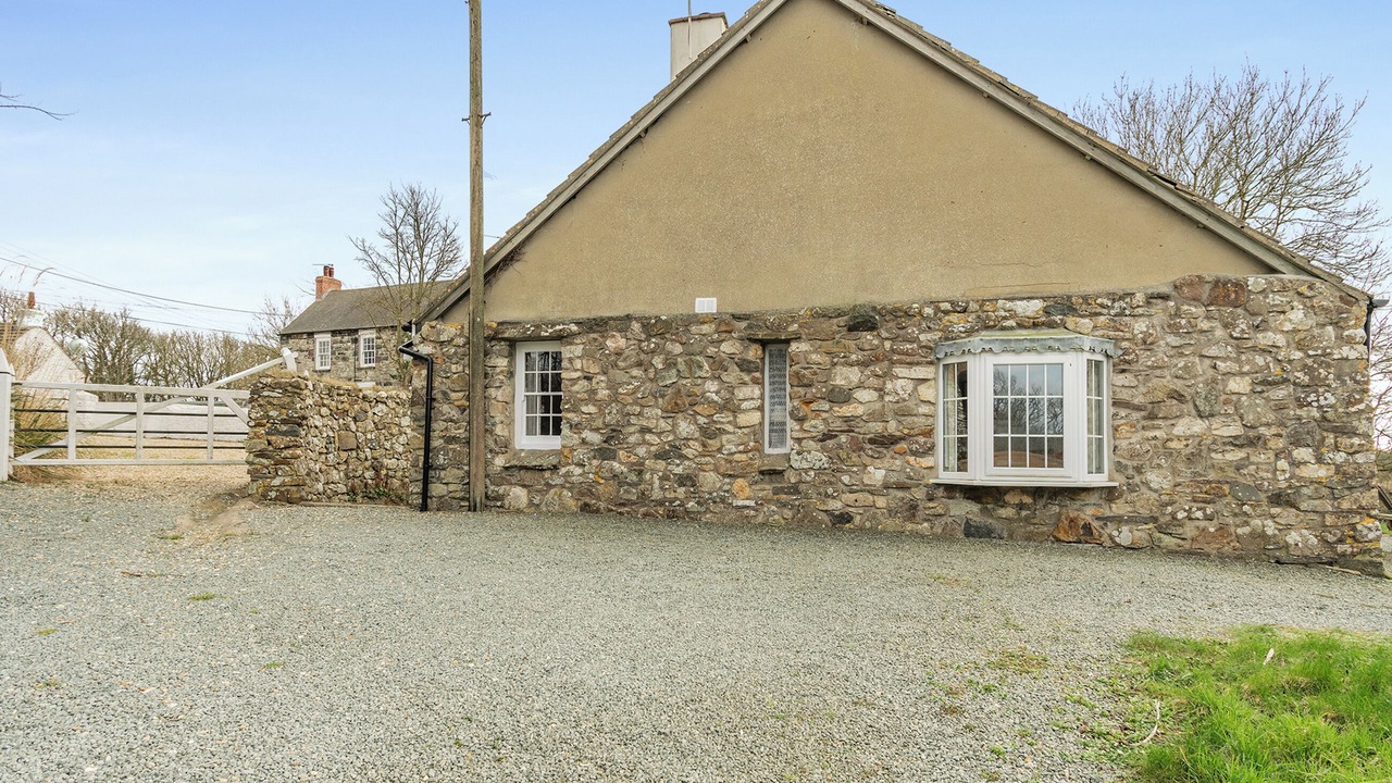 Photo of Others in St Brides