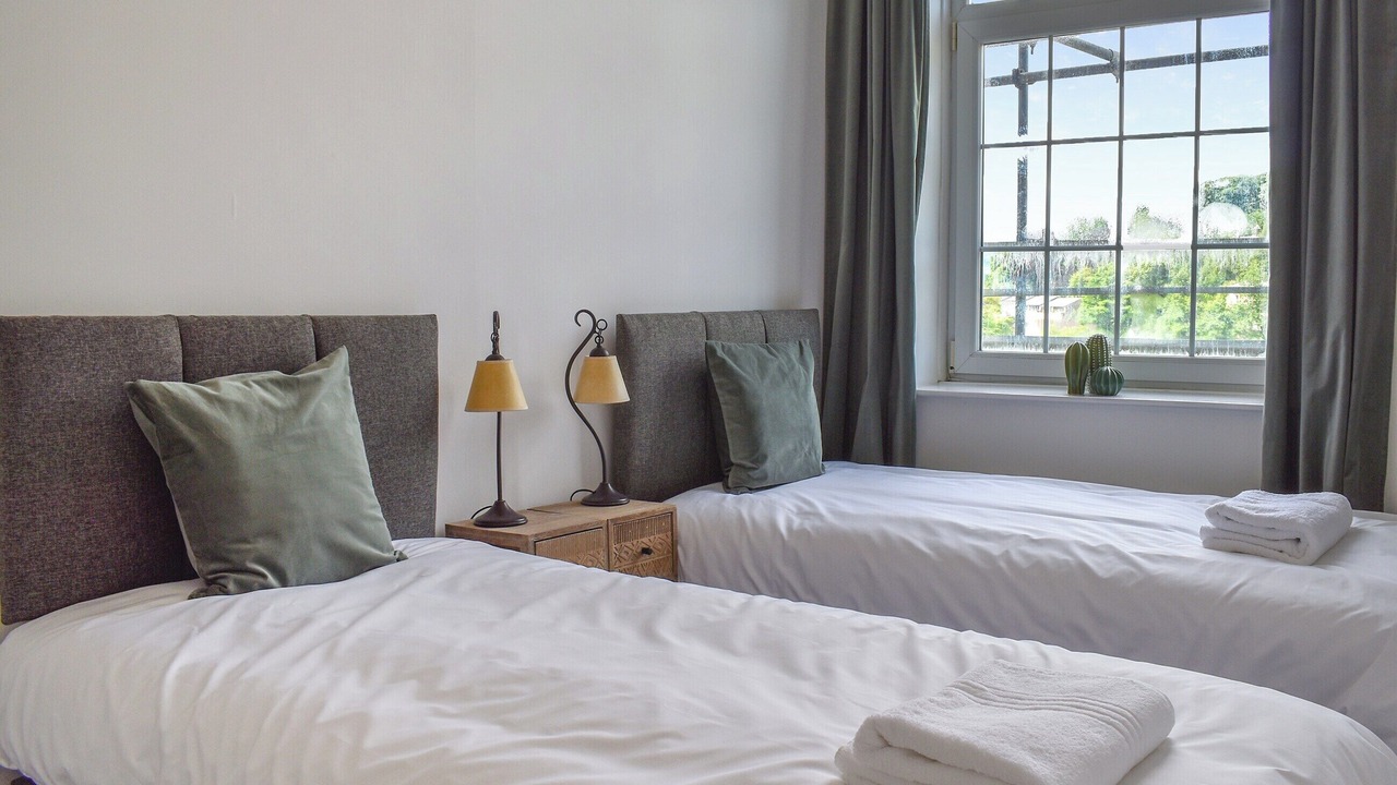 Photo of Others in Hepworth