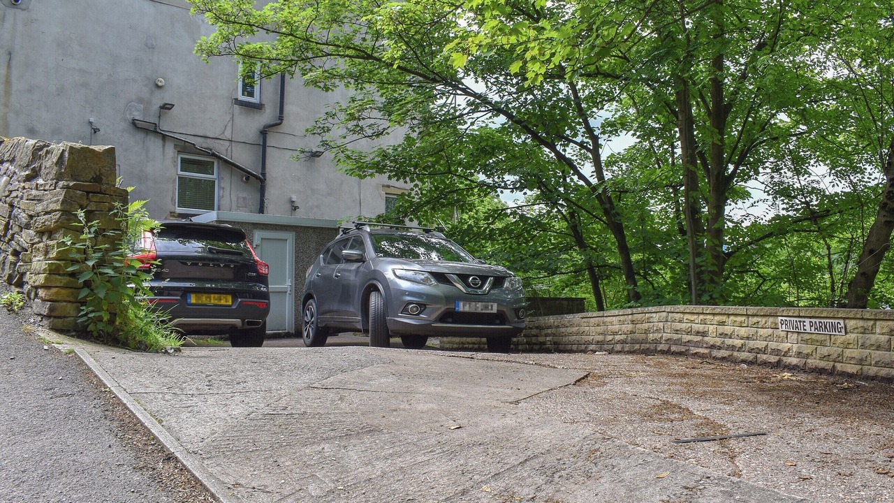 Photo of Others in Hepworth