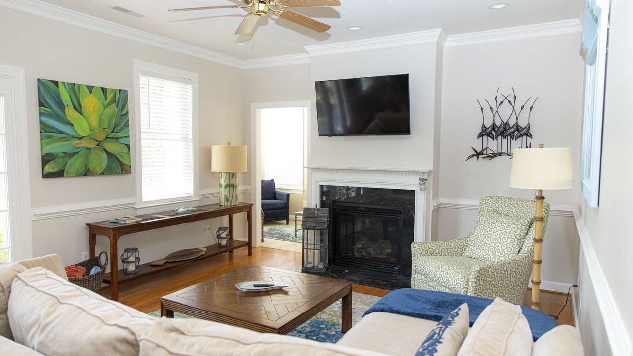 Photo of Livingroom in Gloucester Point