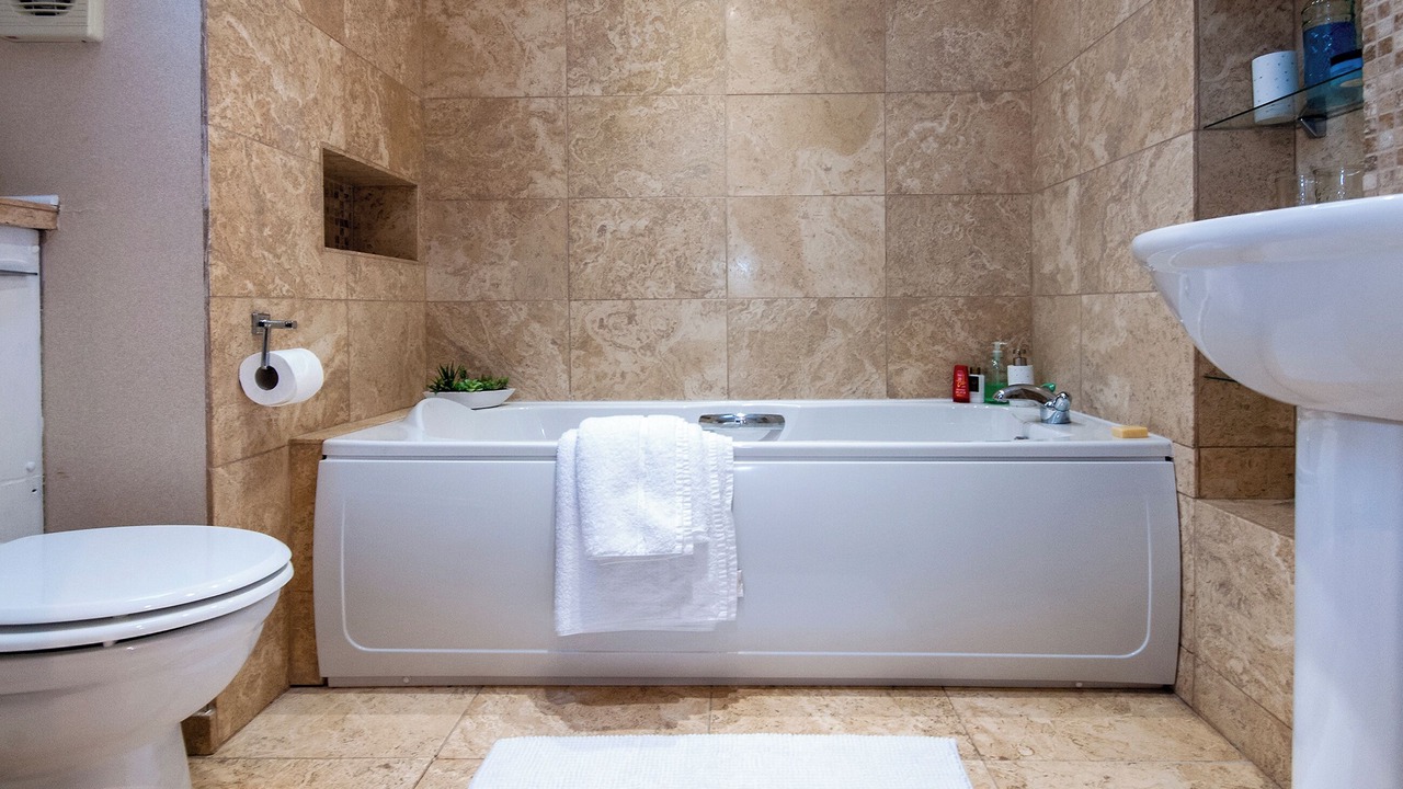 Photo of Bathroom in Stackpole