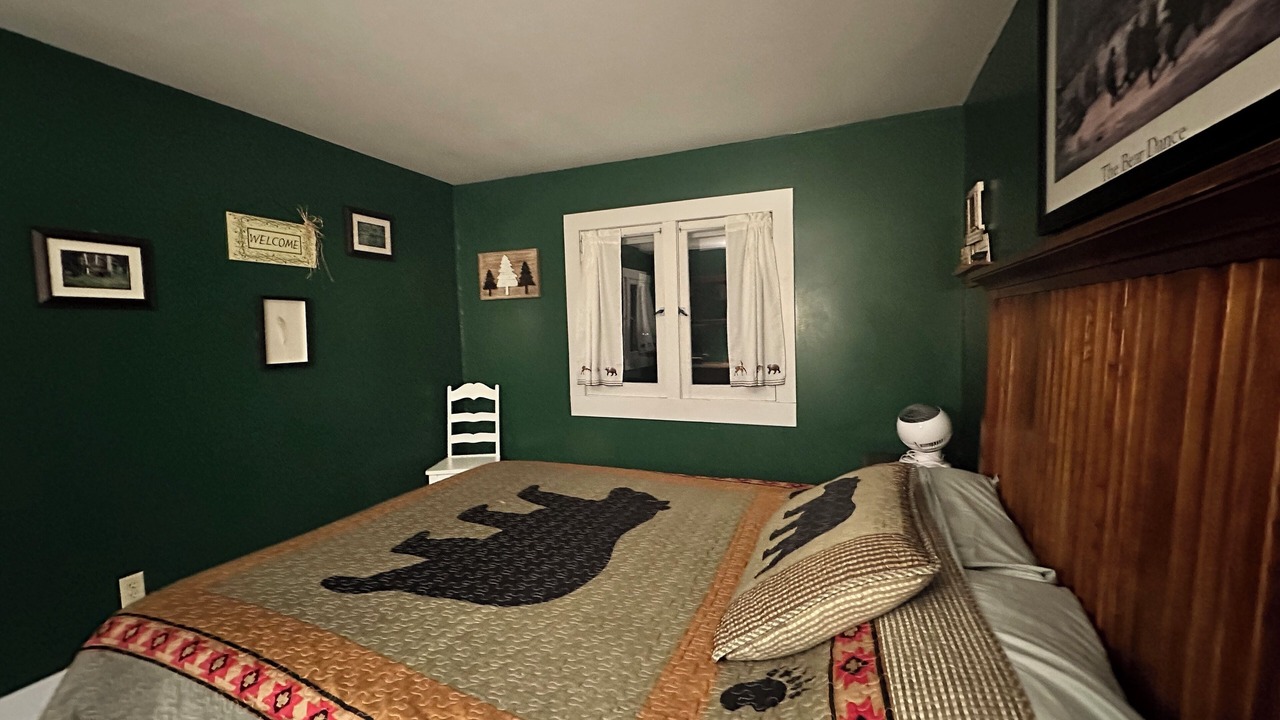 Photo of Bedroom in Town of Webb