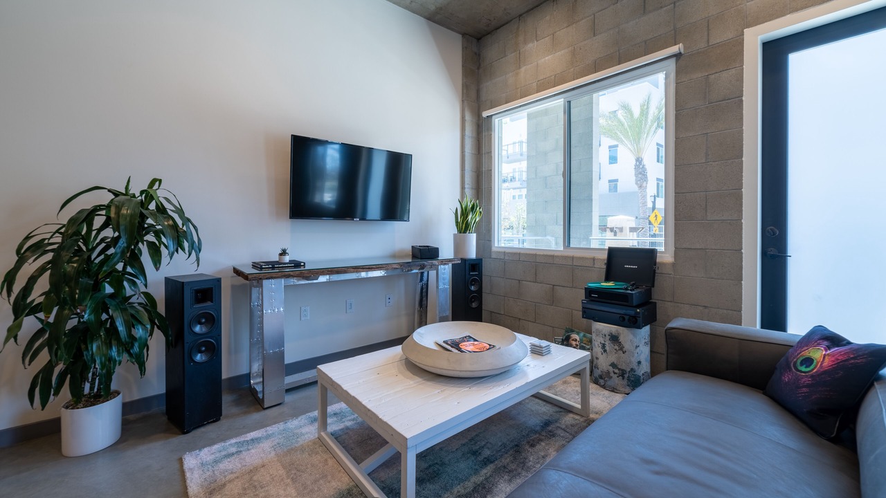Photo of Livingroom in Vista