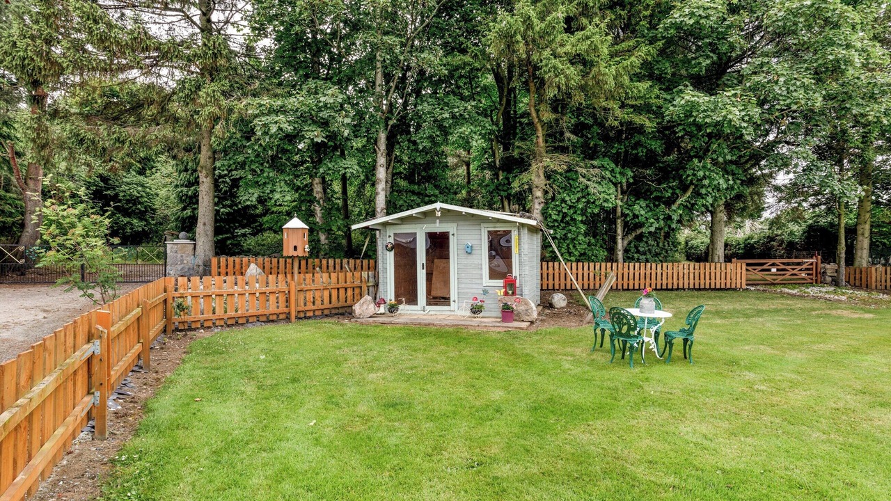 Photo of Others in Inverurie